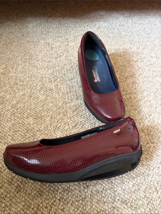 MBT Shoes - MBT HARPER rOCKER bOTTOM  Women's Burgundy Patent Ballet Flats